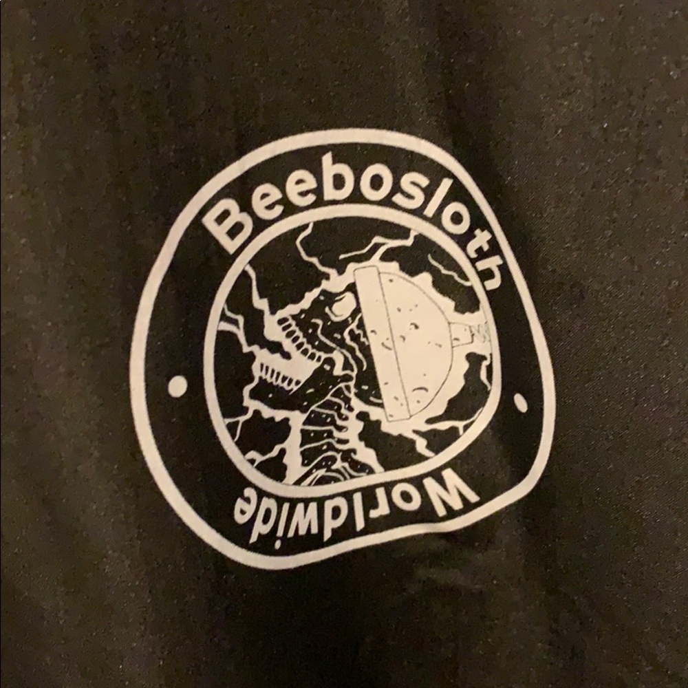 Windbreaker - Picture 4 of 4